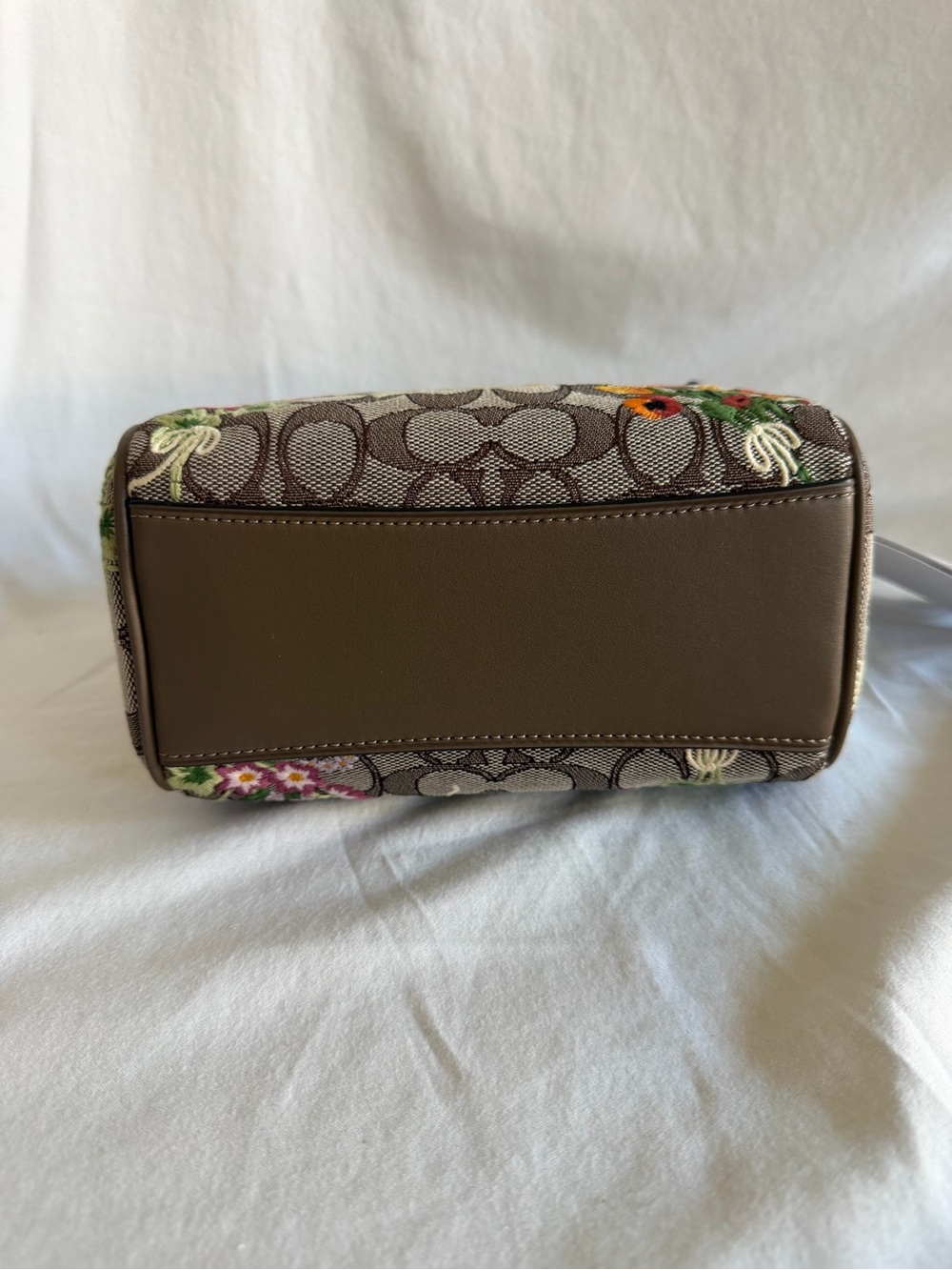 Coach Mini Rowan Crossbody Bag In Signature Jacquard With Floral Embroidery - Picture 6 of 7